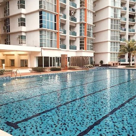 Ara Damansara Oasis Residence, Specious Home 4-8Pax, 8Min Subang Airport, 10Min Sunway Petaling Jaya Buitenkant foto